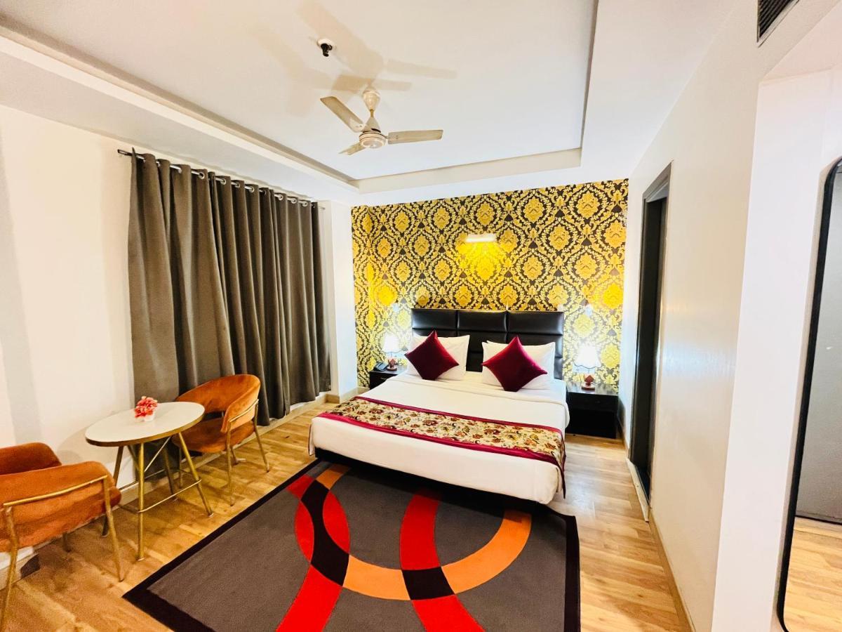 Hotel At Residency Kaushambi Couple Friendly Ghaziabad Exterior photo