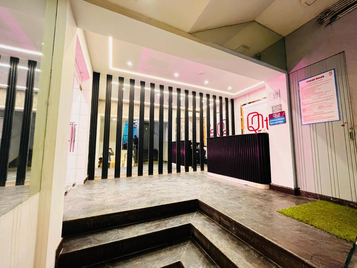 Hotel At Residency Kaushambi Couple Friendly Ghaziabad Exterior photo